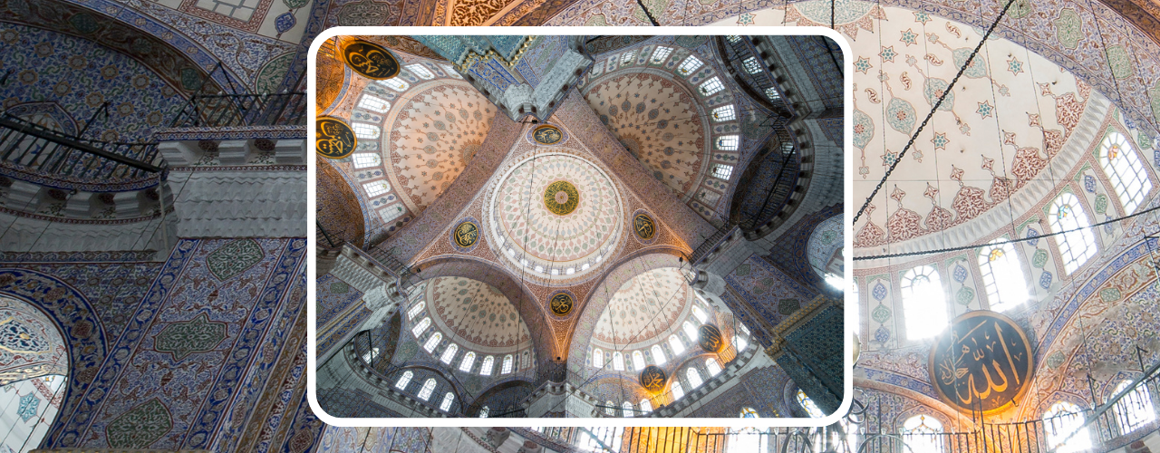 Fatih Camii  muazzam kubbeleri ve İznik çinileri